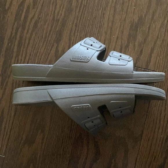 Freedom Moses Slides - Picture 3 of 5